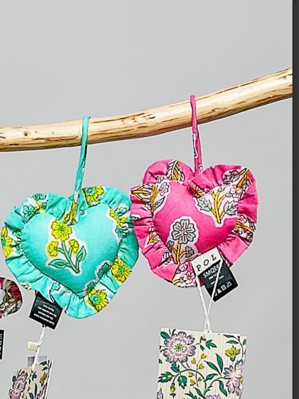 POL SMQE46 Ornament/Bag Chrm Floral Ruffled Heart Hanging-Hand Block Printed NWT